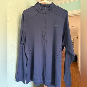 Patagonia Men's Dark Blue quarter zip layer